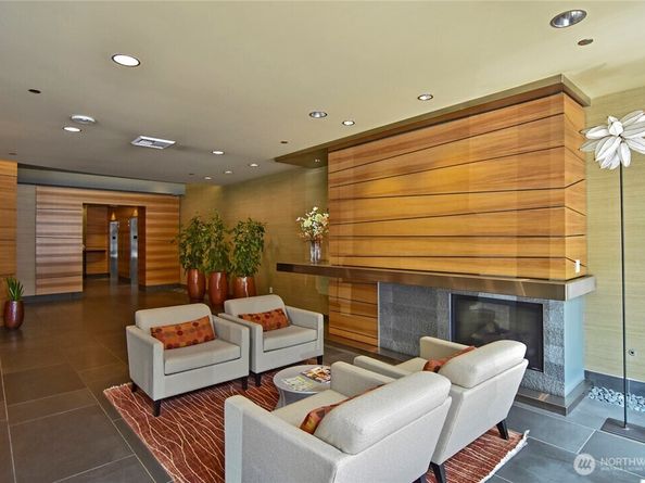 820 Blanchard Street 1301, Seattle WA 98121