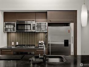 820 Blanchard Street 1301, Seattle WA 98121