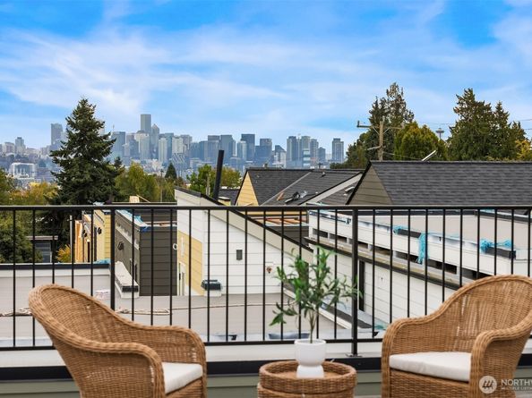 4422 1st Avenue NE B, Seattle WA 98105