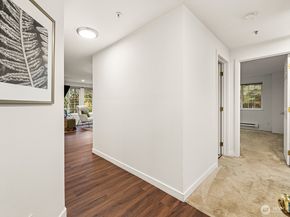 1692 118th Avenue SE A203, Bellevue WA 98005