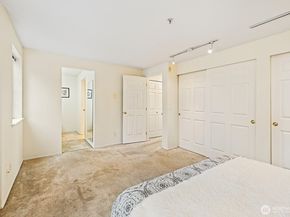 1692 118th Avenue SE A203, Bellevue WA 98005