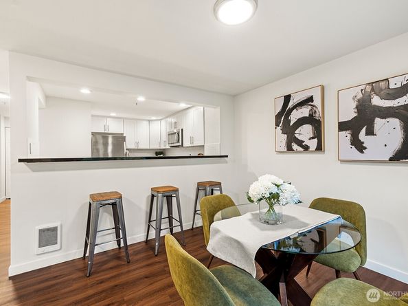 1692 118th Avenue SE A203, Bellevue WA 98005