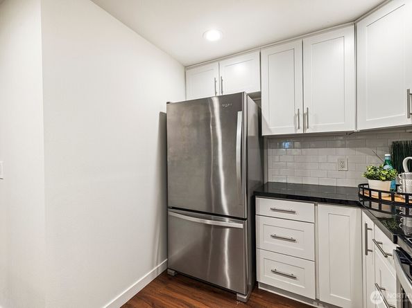 1692 118th Avenue SE A203, Bellevue WA 98005