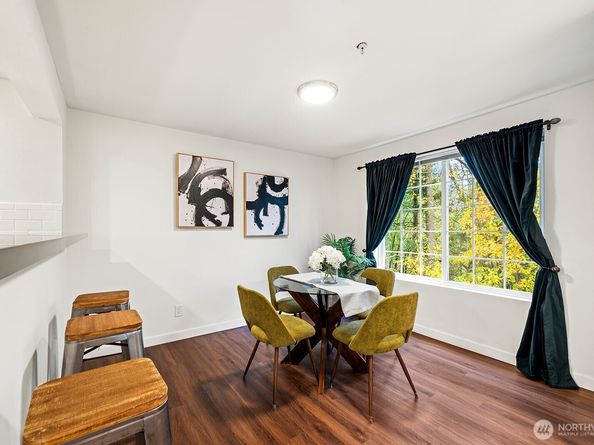 1692 118th Avenue SE A203, Bellevue WA 98005