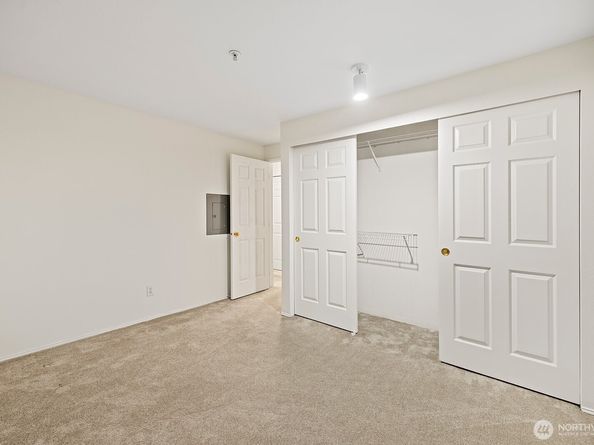 1692 118th Avenue SE A203, Bellevue WA 98005