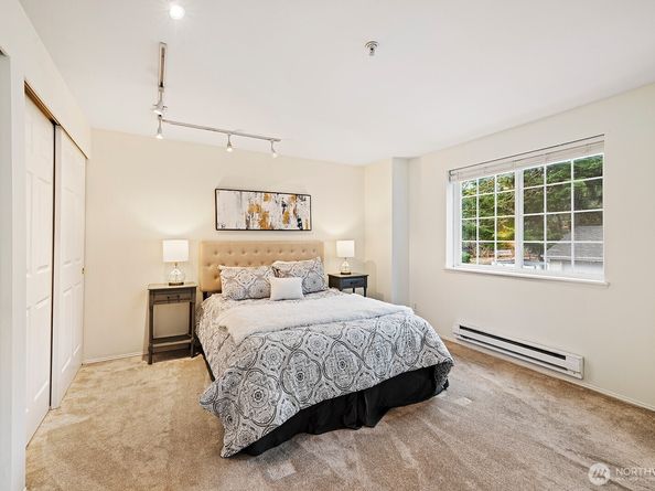 1692 118th Avenue SE A203, Bellevue WA 98005