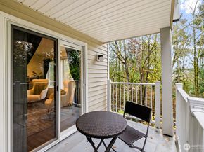 1692 118th Avenue SE A203, Bellevue WA 98005