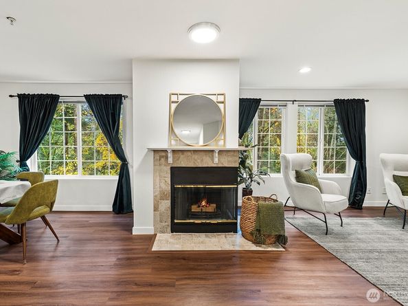 1692 118th Avenue SE A203, Bellevue WA 98005