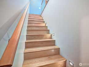 4322 29th Avenue W, Seattle WA 98199