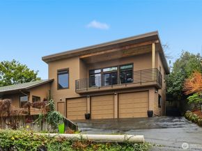 4322 29th Avenue W, Seattle WA 98199