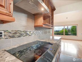 4322 29th Avenue W, Seattle WA 98199