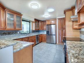 4322 29th Avenue W, Seattle WA 98199