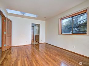 4322 29th Avenue W, Seattle WA 98199