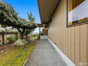 4322 29th Avenue W, Seattle WA 98199