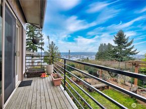 4322 29th Avenue W, Seattle WA 98199