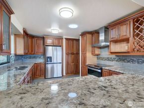 4322 29th Avenue W, Seattle WA 98199