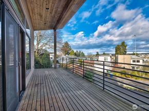 4322 29th Avenue W, Seattle WA 98199