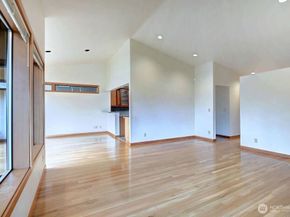 4322 29th Avenue W, Seattle WA 98199