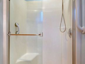 4322 29th Avenue W, Seattle WA 98199