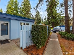 4300 NE Sunset Blvd D1, Renton WA 98059