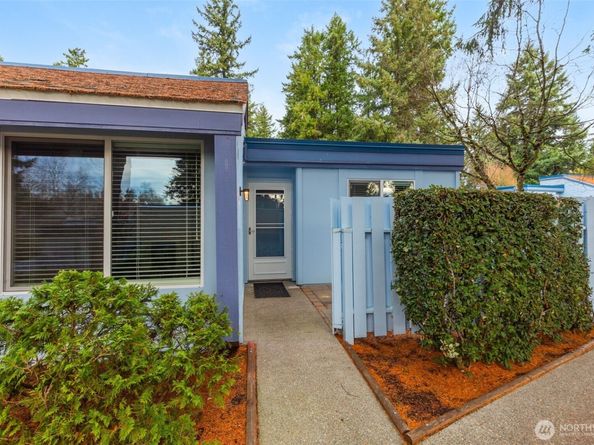 4300 NE Sunset Blvd D1, Renton WA 98059