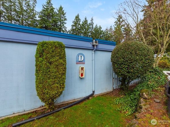 4300 NE Sunset Blvd D1, Renton WA 98059