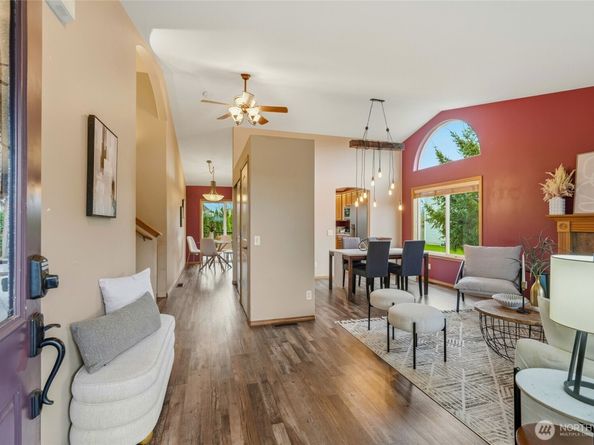 11848 33rd Place NE, Lake Stevens WA 98258