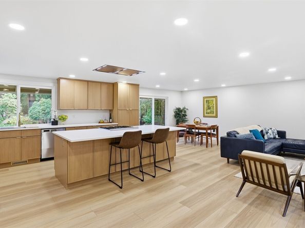 14837 SE Fairwood Boulevard, Renton WA 98058