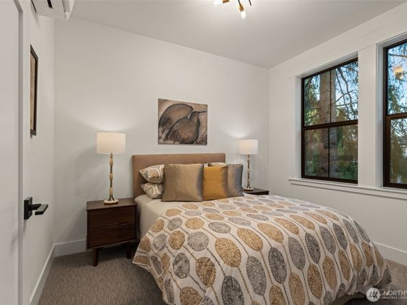 8007 131st Place NE, Kirkland WA 98033