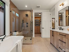 8007 131st Place NE, Kirkland WA 98033