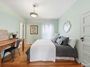 932 N 70th Street, Seattle WA 98103