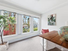 932 N 70th Street, Seattle WA 98103