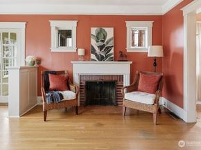 932 N 70th Street, Seattle WA 98103