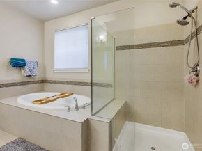 9327 Satterlee Avenue SE, Snoqualmie WA 98065