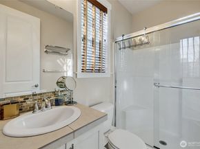 9327 Satterlee Avenue SE, Snoqualmie WA 98065