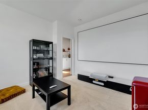 9327 Satterlee Avenue SE, Snoqualmie WA 98065