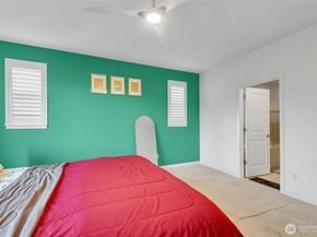 9327 Satterlee Avenue SE, Snoqualmie WA 98065