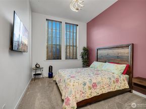 9327 Satterlee Avenue SE, Snoqualmie WA 98065