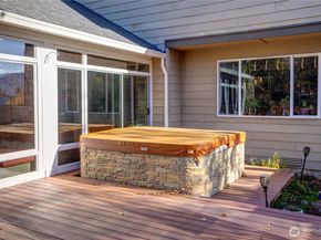 9327 Satterlee Avenue SE, Snoqualmie WA 98065