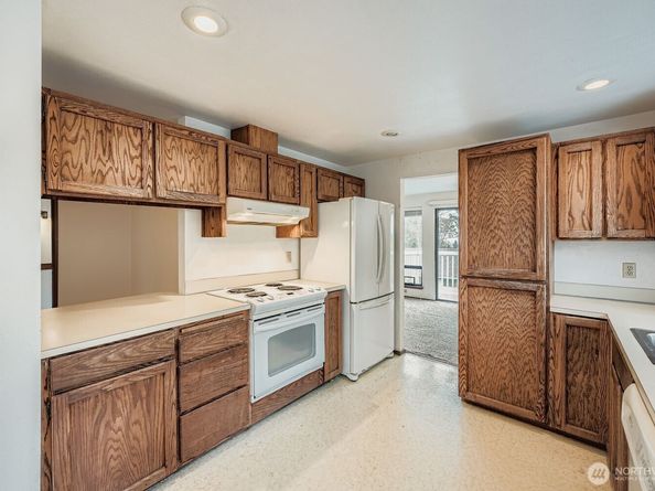 11047 26th Avenue SW, Seattle WA 98146