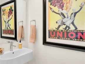 3815 S Cloverdale Street, Seattle WA 98118