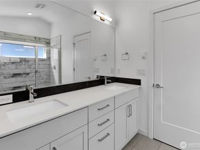 3815 S Cloverdale Street, Seattle WA 98118