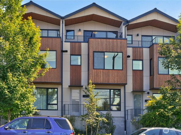 3815 S Cloverdale Street, Seattle WA 98118