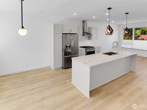 3815 S Cloverdale Street, Seattle WA 98118