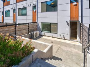 3815 S Cloverdale Street, Seattle WA 98118