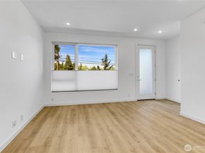 3815 S Cloverdale Street, Seattle WA 98118