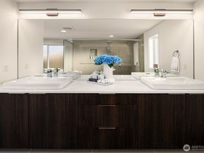 11612 SE 196 Street 1, Kent WA 98031