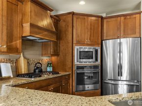 18214 41st Avenue SE, Bothell WA 98012