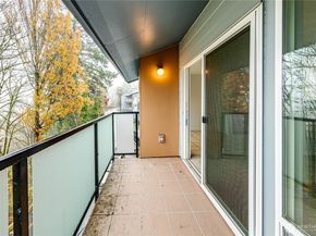 15142 65th Avenue S 821, Tukwila WA 98188