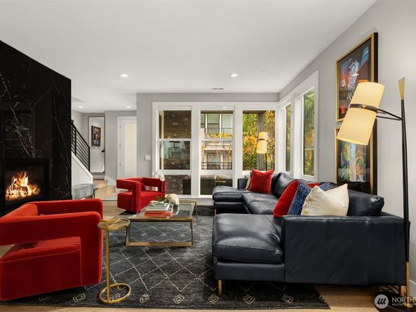 7829 NE 121st Lane A, Kirkland WA 98034